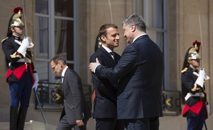 Петру Порошенко пора вернуться в реальность