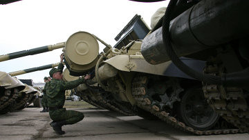 Российские танки пересекли границу с Украиной, несмотря на обещания Путина