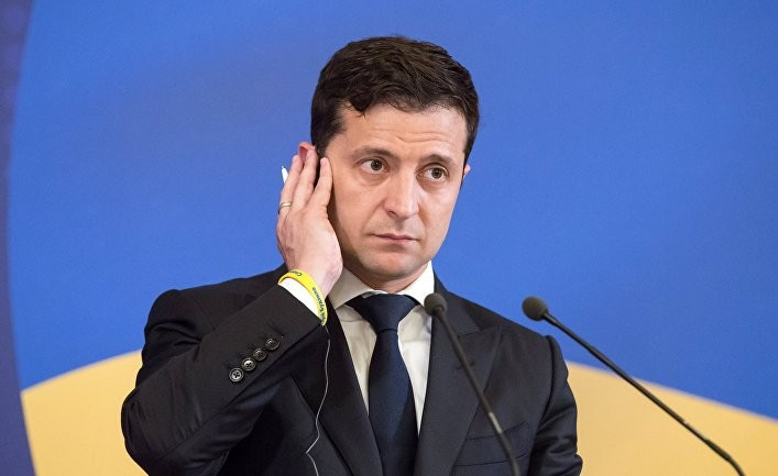 AgoraVox: Зеленский стремится создать себе образ президента-миротворца