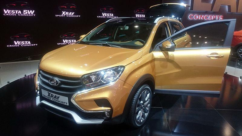 АвтоВАЗ назвал количество выпущенных Lada X-Cross 5