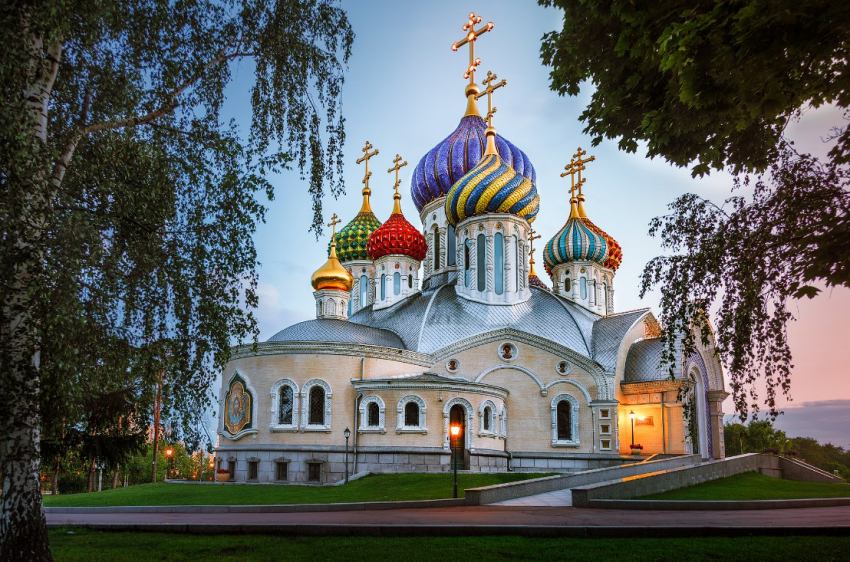 Церковно-народный праздник 8 августа 2023 года имеет свои приметы и традиции