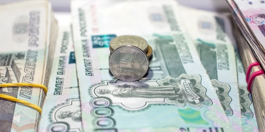 Как индексируется пенсия работающих пенсионеров: на сколько подняли выплату в августе 2023 – точная стоимость пенсионного балла
