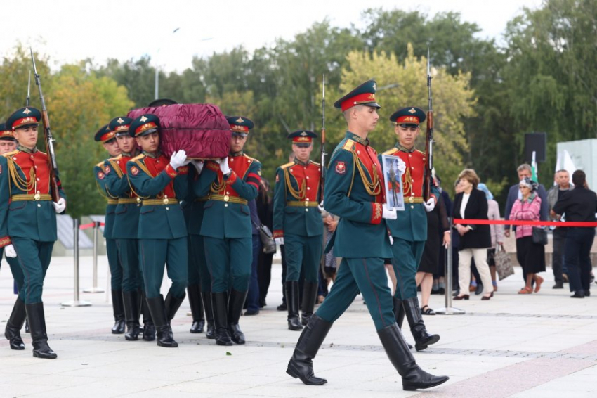 На Урале простились с убийцей инвалида Димы Рудакова, ушедшим на СВО РФ из колонии
