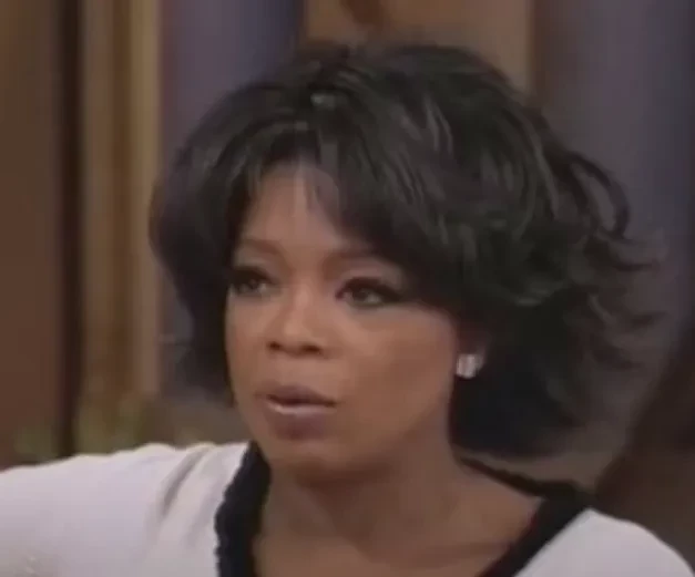 "Какой у вас размер?". В сети обсуждают старое интервью с сёстрами Олсен, в котором Опра Уинфри публично обсуждала их вес