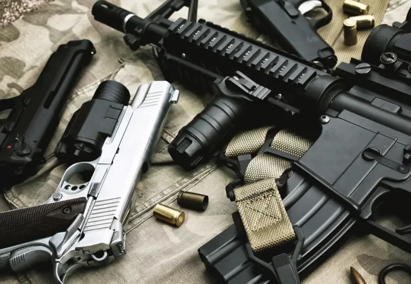 Times: Бесконтрольное обращение оружия на Украине может повлечь за собой серьёзные последствия по всему миру