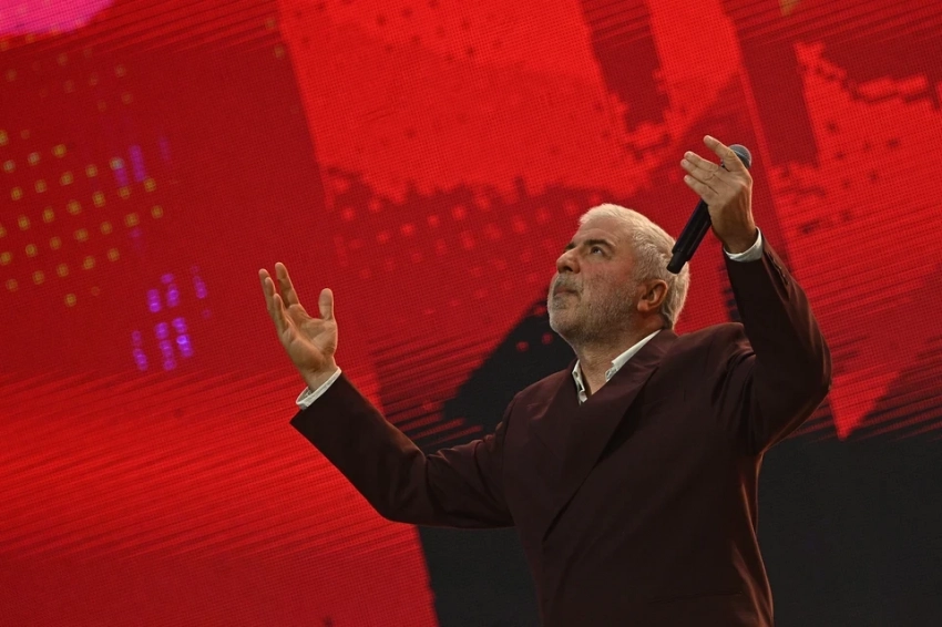 Сосо Павлиашвили - о детях и жене, которая младше его на 16 лет: «Постоянно поем и общаемся с любимыми кошками и курочками»