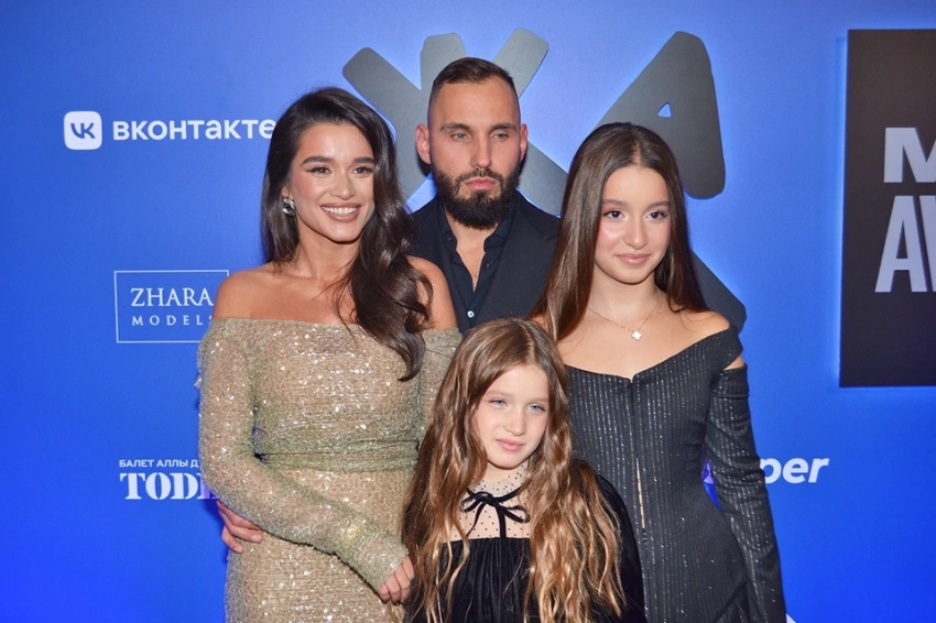 Любовь за деньги не купишь: звездные пары, в которых женщины зарабатывают намного больше мужчин