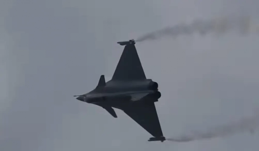 Опубликованы доказательства результативного удара пакистанскими военными по истребителю Dassault Rafale EH ВВС Индии