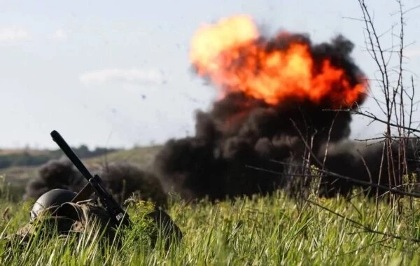 Юрий Подоляка в свежей сводке от 05.06.2025 сообщил о том, что ВС РФ мощно продвигаются на Хотень в Сумской области
