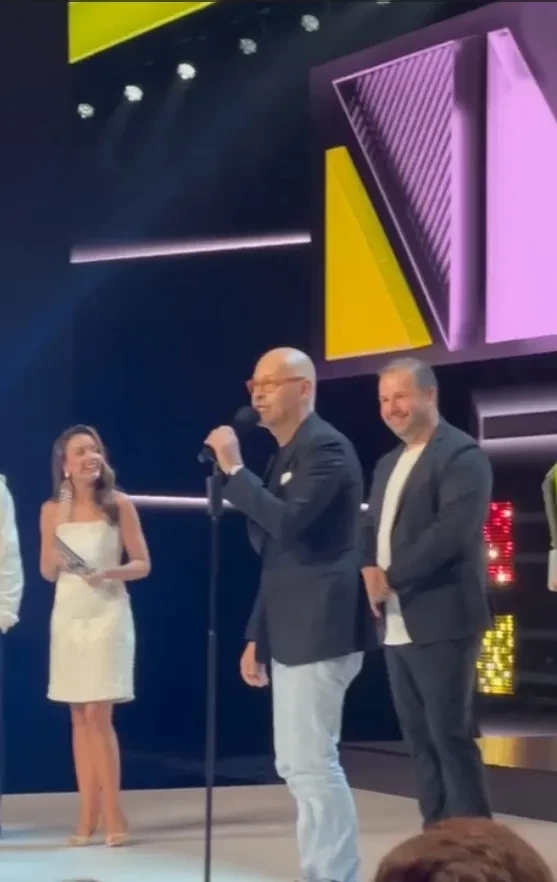 Сергей Жуков с дочерью, Екатерина Мизулина с Шаманом, Милош Бикович на IV Национальной премии ИРИ