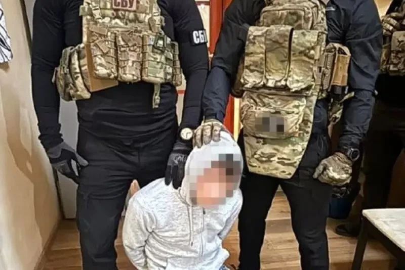 Ловля людей для ТЦК под видом антитеррора: в центре Киева украинские силовики проверяют людей, машины и здания