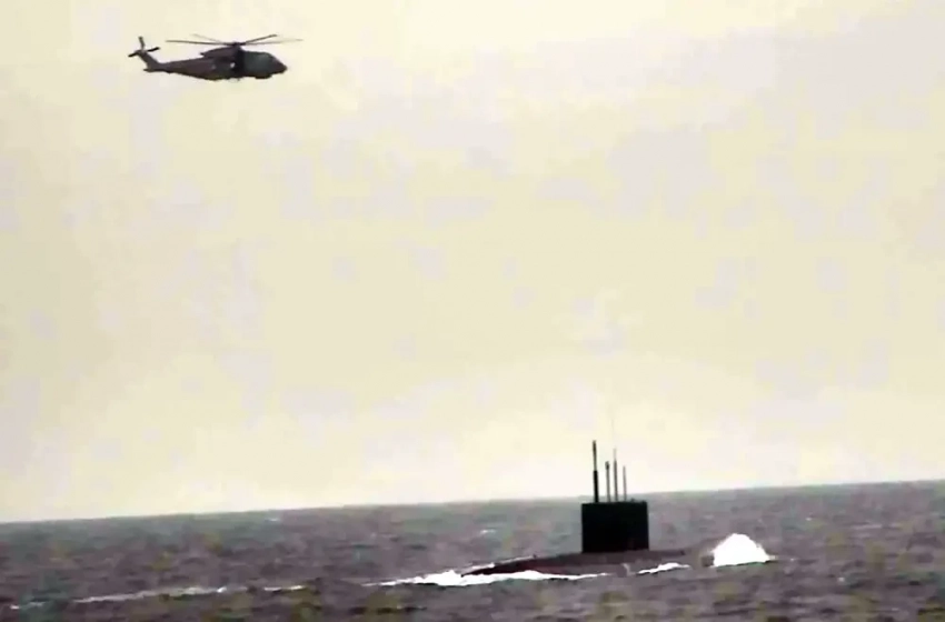 ВМС Великобритании отслеживали передвижение подлодки ЧФ ВМФ РФ якобы в британских территориальных водах